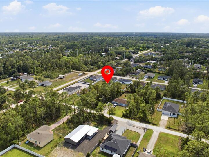 Property Photo:  1340 East Parkway  FL 32724 