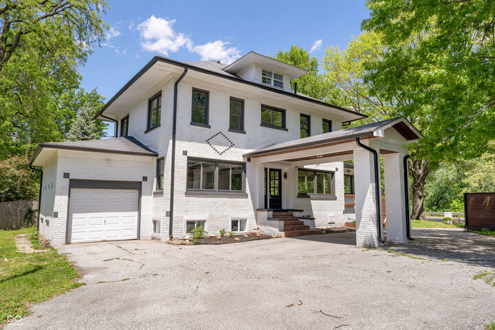 Property Photo:  3118 E Fall Creek Parkway North Drive  IN 46205 
