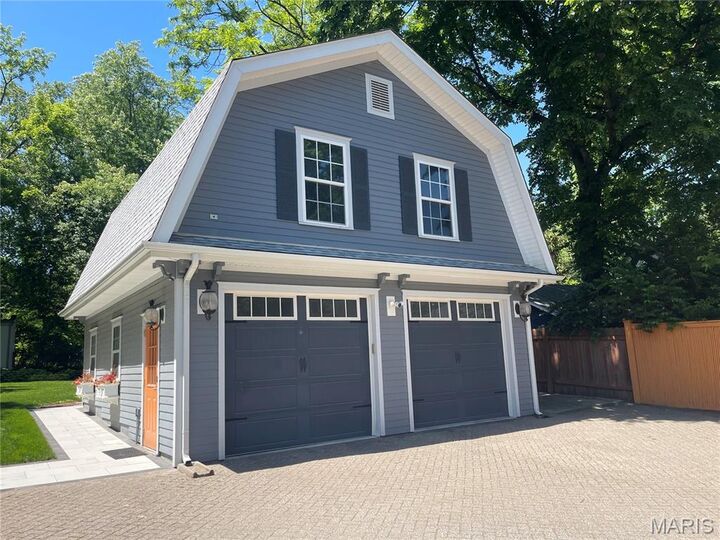Property Photo: 119 S Gore Avenue MO 63119