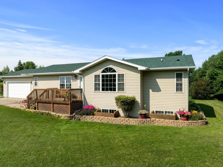 Property Photo: 3801 13th St NE ND 58703