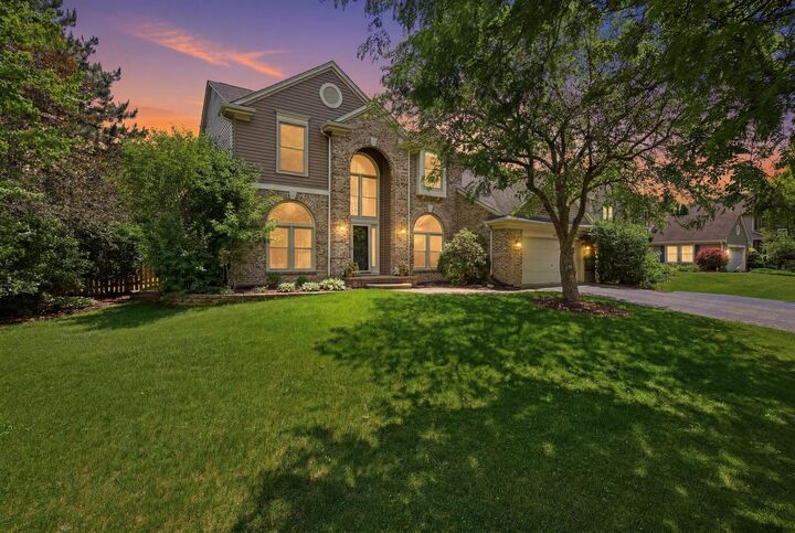 Property Photo: 1497 Lilac Drive IL 60014