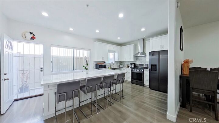 Property Photo:  18347 Saticoy 6  CA 91335 