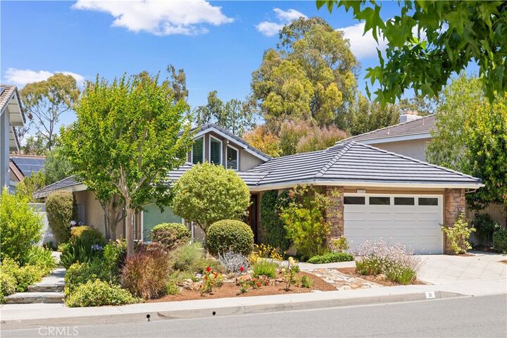 Property Photo: 31 Sycamore CA 92603