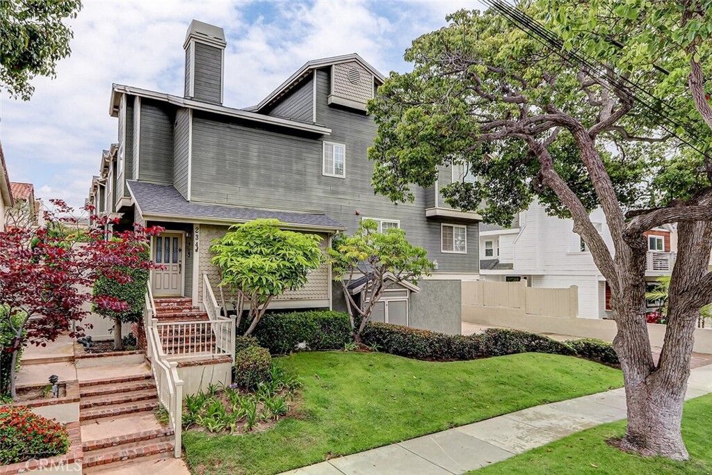 Property Photo:  234 N Irena 3  CA 90277 