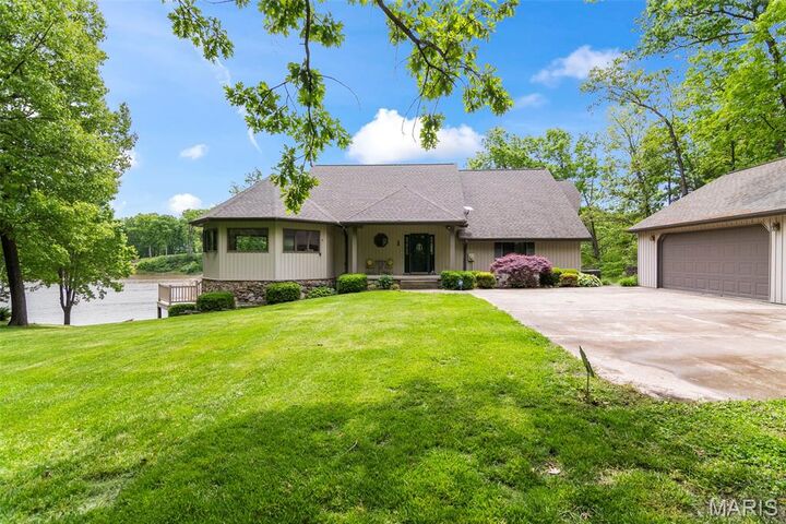 Property Photo:  192 Westlake Trail  IL 62056 