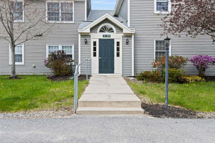Property Photo: 7 Somerset A7 ME 04032