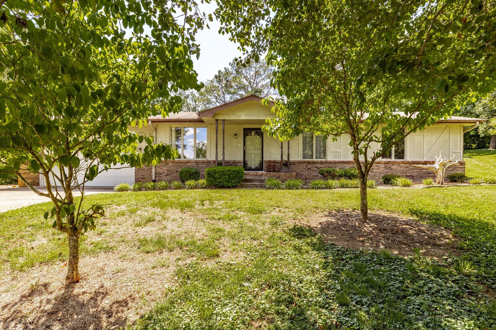 Property Photo:  204 Bryan House Dr  TN 37072 