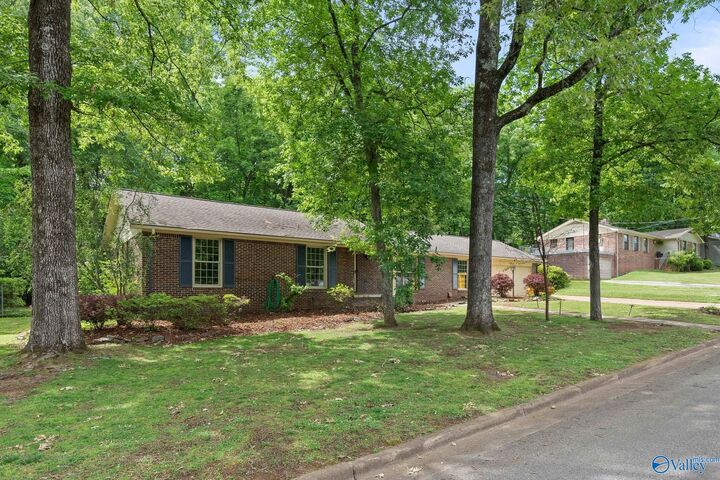 Property Photo:  7110 Criner Road SE  AL 35802 