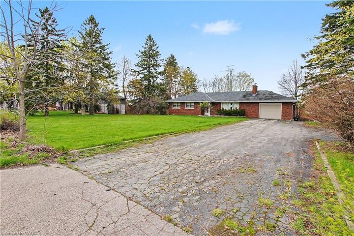 Property Photo:  355 Guelph Avenue  ON N3C 2V3 