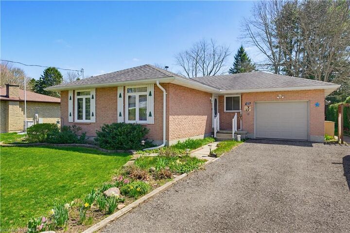 Property Photo:  65 Lyndhurst Avenue  ON N3Y 4J9 