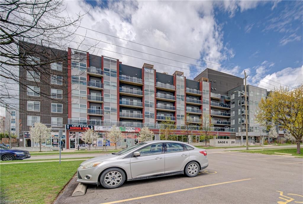 Property Photo:  251 Hemlock Street 208  ON N2L 0H2 