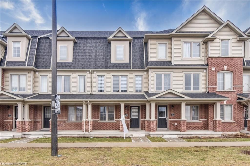Property Photo:  402 Linden Drive  ON N3H 0C6 