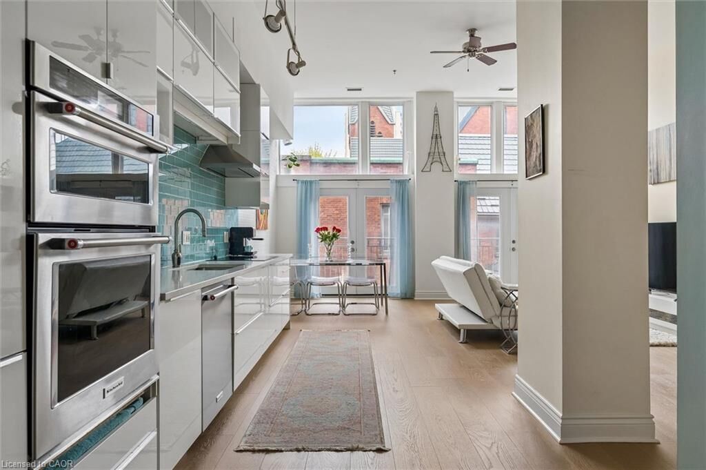 Property Photo:  276 King Street W 213  ON N2G 1B6 