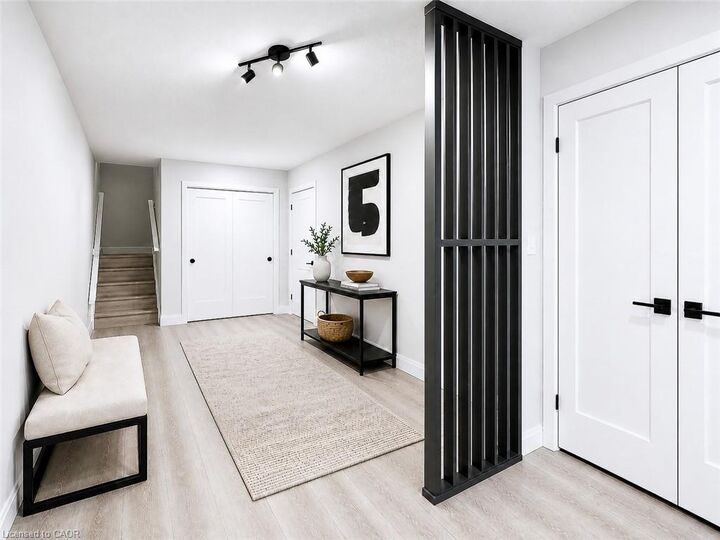 Property Photo:  143 Elgin Street N 90  ON N1R 5H6 