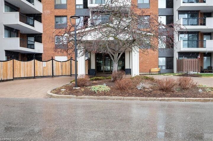 Property Photo:  260 Sheldon Avenue 609  ON N2H 6P2 