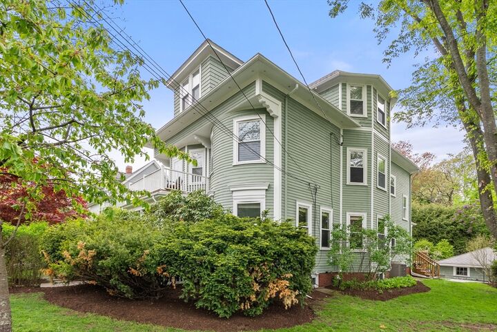 Property Photo:  1469 Centre St 2  MA 02461 