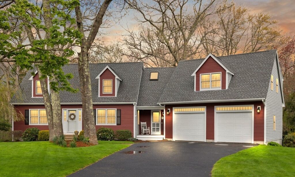 Property Photo:  15 Conrod Ct  MA 02048 