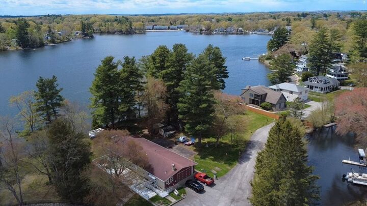 Property Photo:  20 Indian Point Rd  MA 01570 