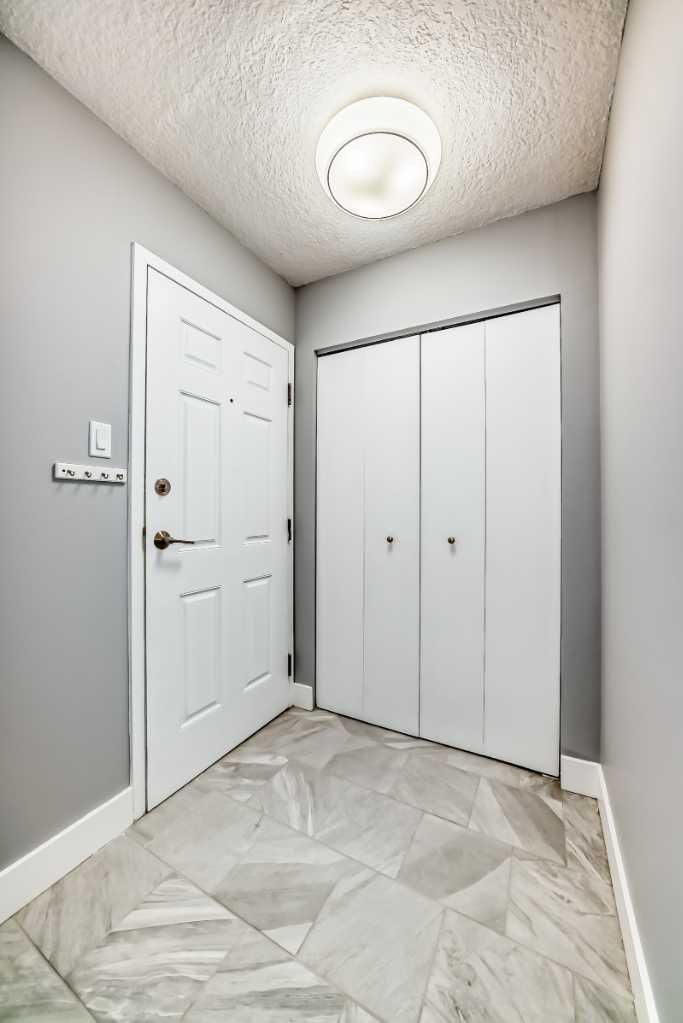 Property Photo:  537 14 Avenue SW 604  AB T2R 0M7 