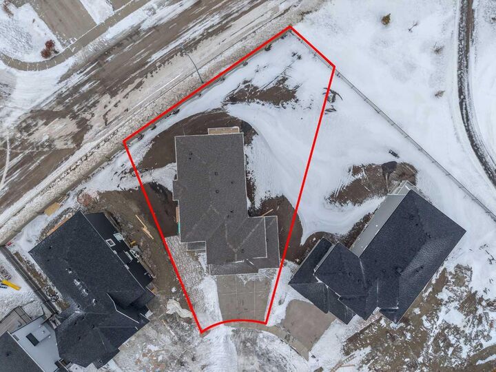 Property Photo:  67 Lakes Estates Circle  AB T1P 0B6 