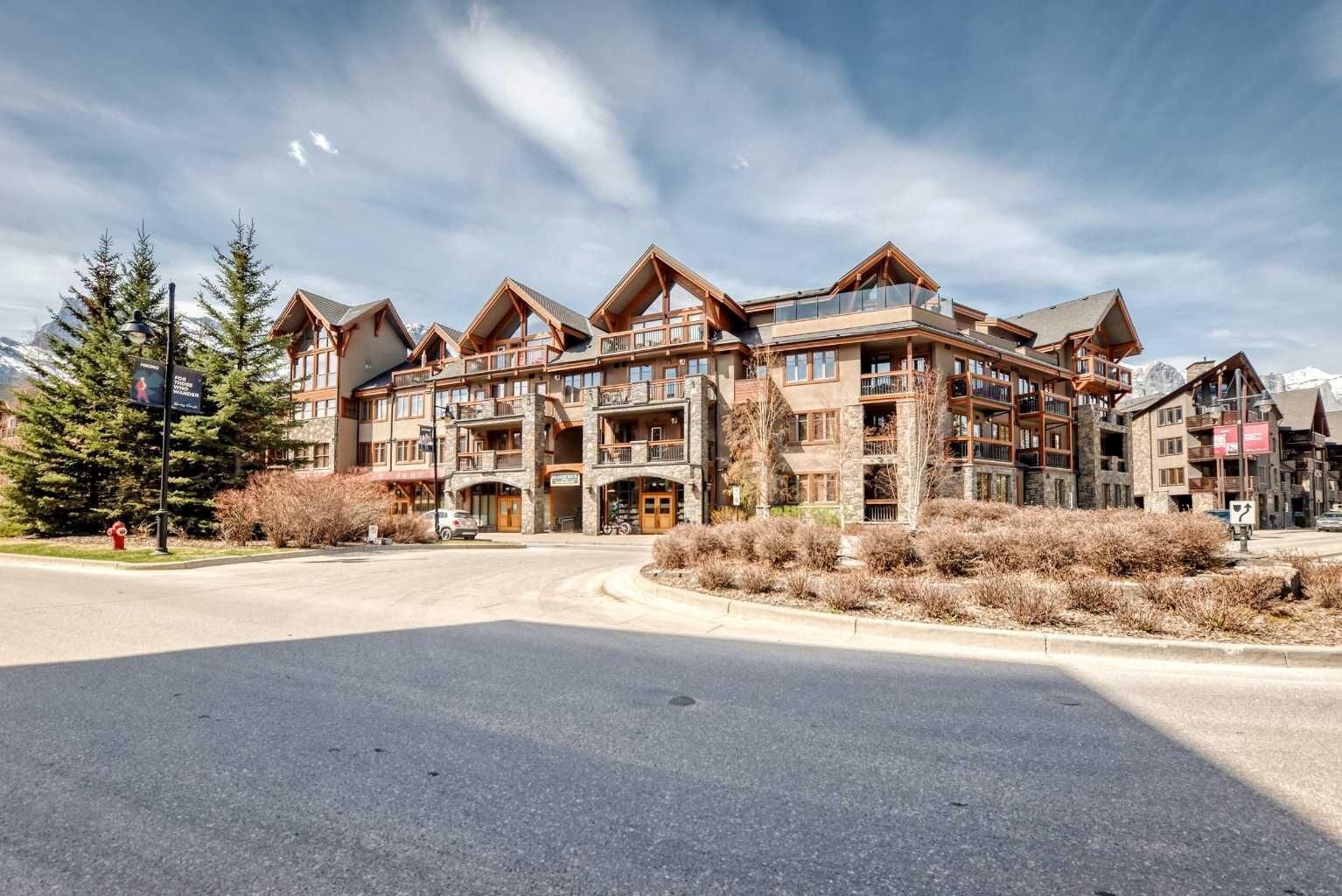 Property Photo:  505 Spring Creek Drive 403  AB T1W 0C5 