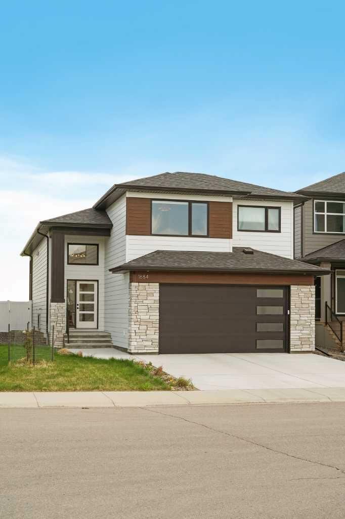 Property Photo:  1684 Sixmile View S  AB T1K 8J2 