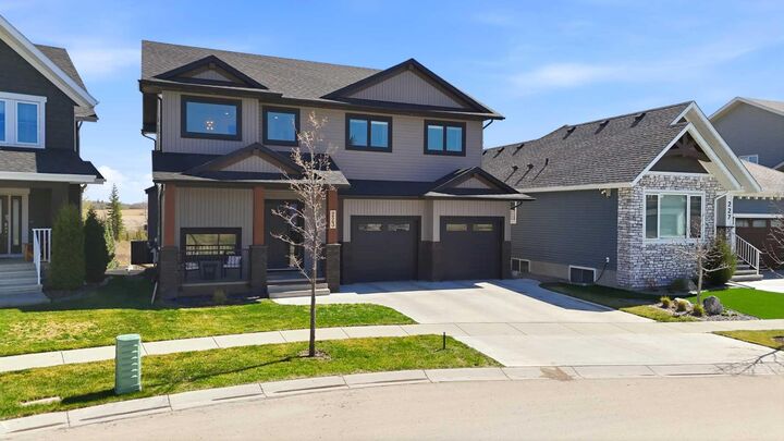 Property Photo:  223 Ellington Crescent  AB T4P 3E1 