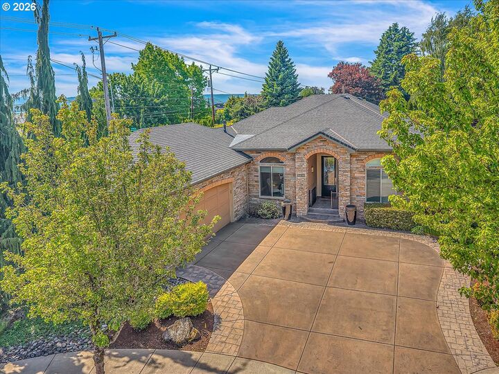 Property Photo:  1410 SE Columbia Crest Ct  WA 98664 