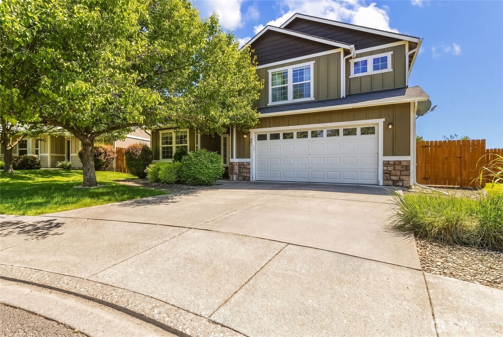 Property Photo:  941  Highland Road  WA 99362 
