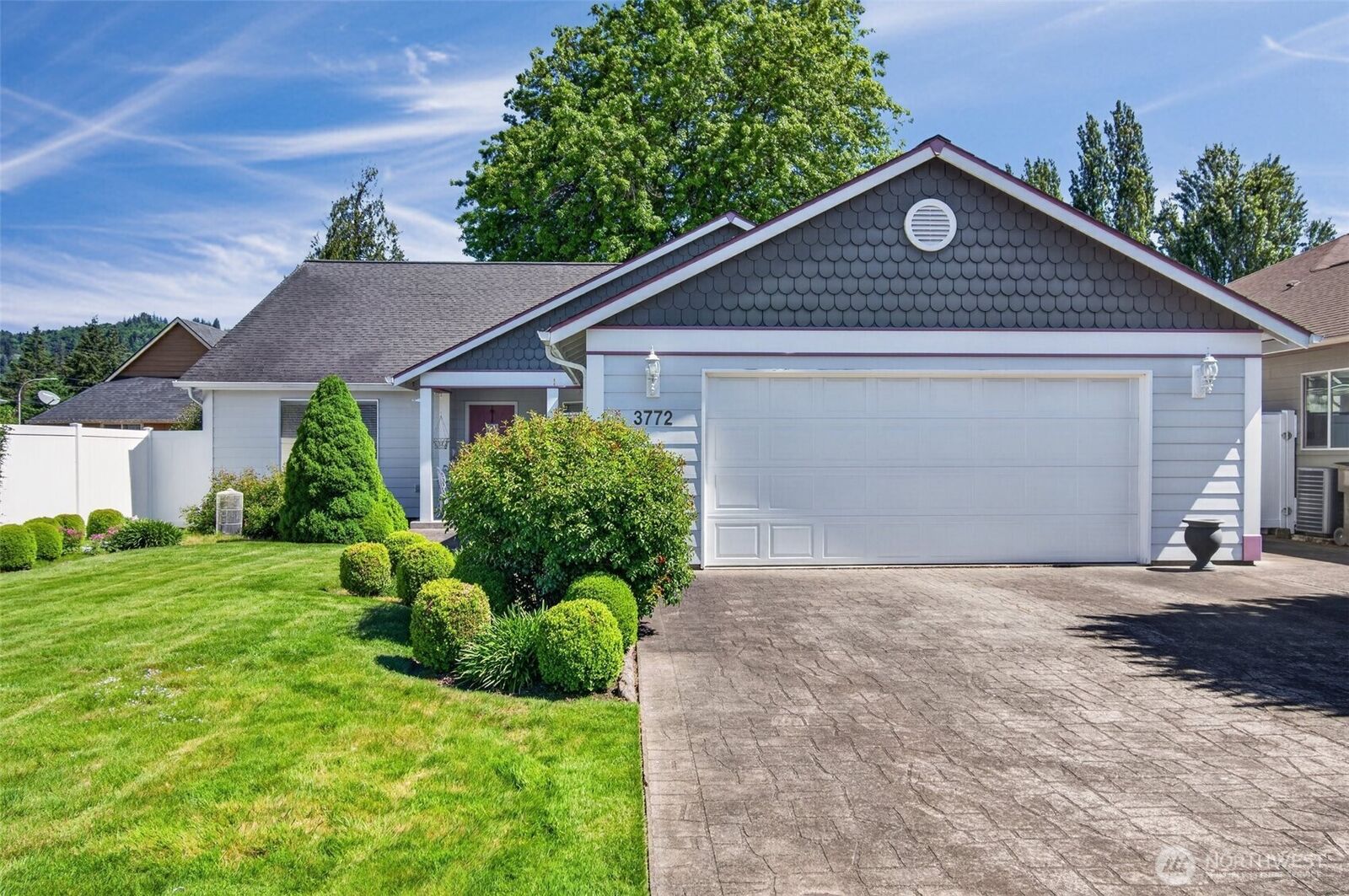 Property Photo:  3772  Gracie Place  WA 98632 