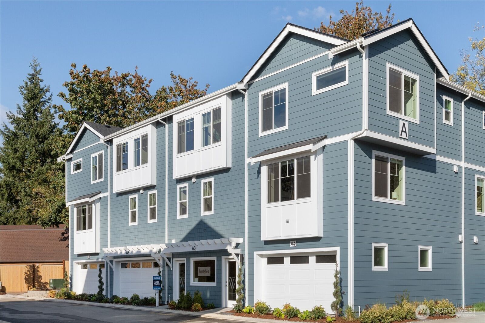 Property Photo:  14424  Madison Way D2  WA 98087 