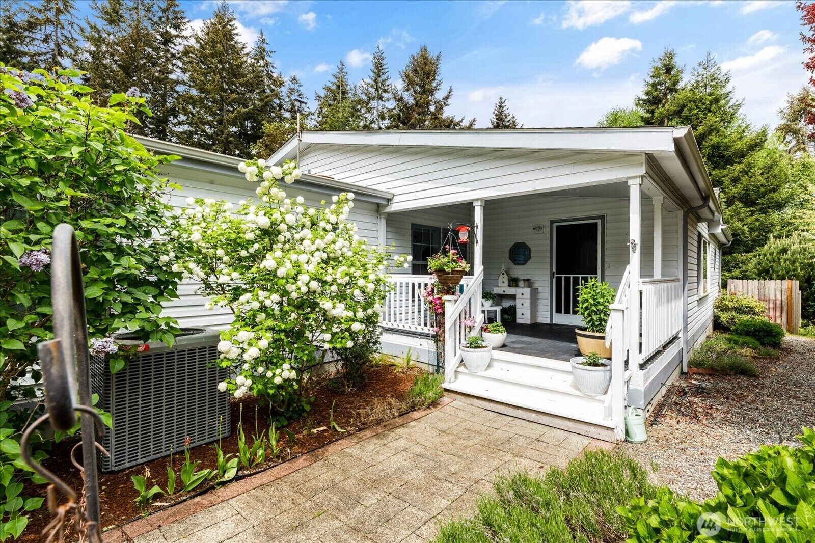 Property Photo:  2705  Silver Crest Court  WA 98260 
