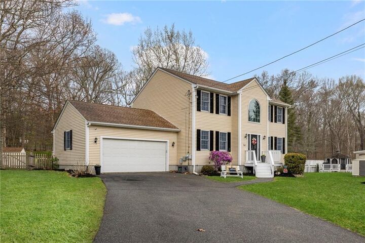 Property Photo:  14 Canton Court  RI 02921 