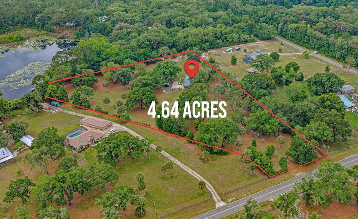 Property Photo:  216 Lake Como Drive  FL 32181 