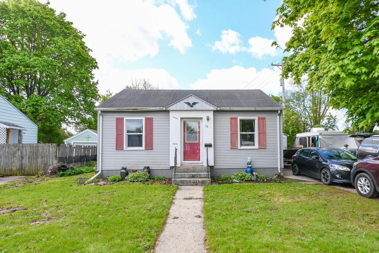Property Photo: 1604 Henry Avenue WI 53511