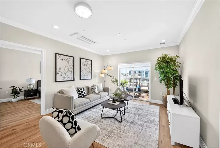 Property Photo: 944 S Serrano Avenue 306 CA 90006