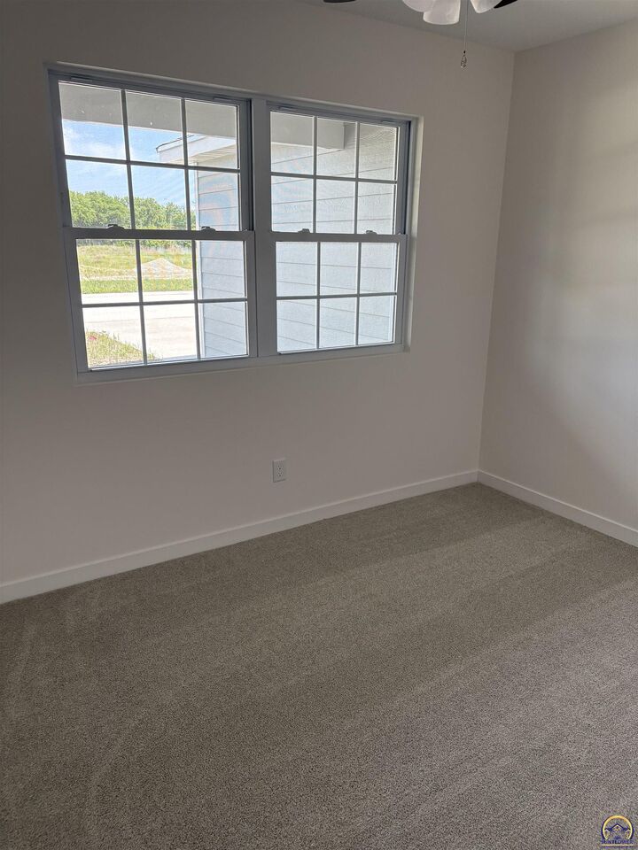 Property Photo:  517 Brookston St  KS 66801 