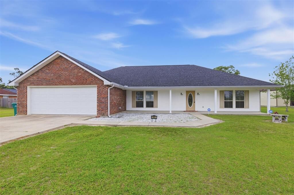 Property Photo:  1535 E Liechty Rd Road E  LA 70611 