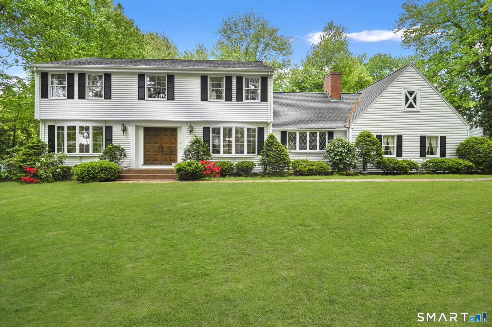 Property Photo:  44 Old Musket Road  CT 06033 