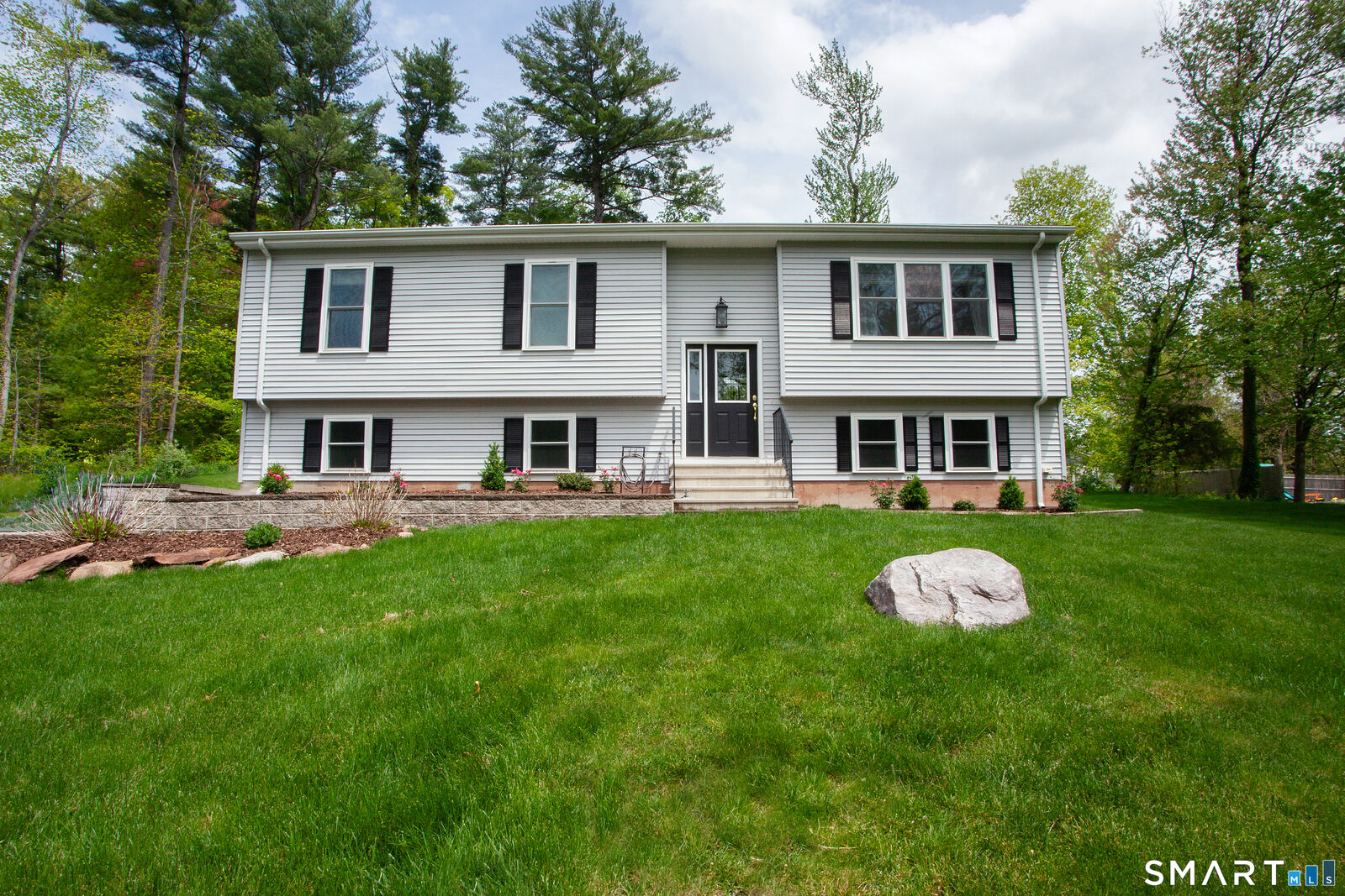 Property Photo: 93 Rye Hill Circle CT 06071