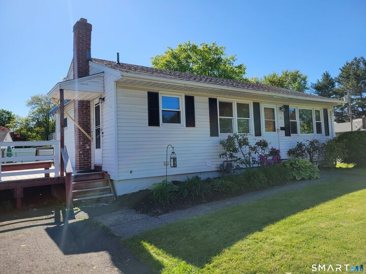 Property Photo:  7 Devens Street  CT 06051 