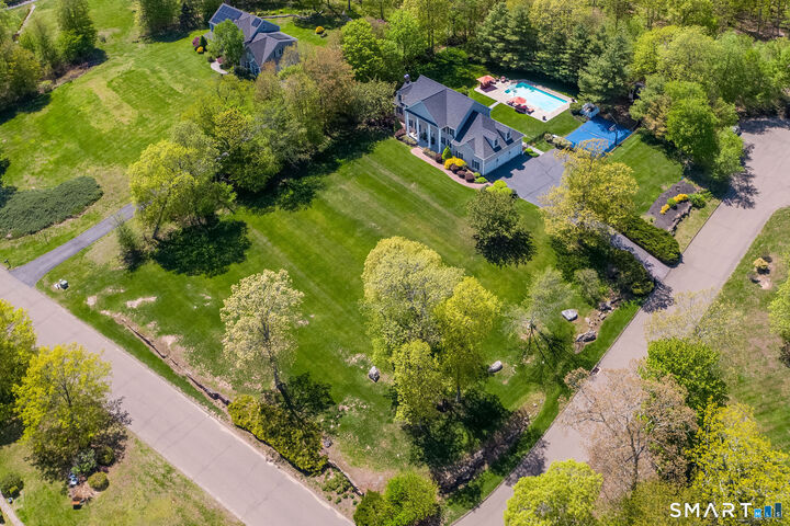 Property Photo:  170 Devonshire Lane  CT 06443 