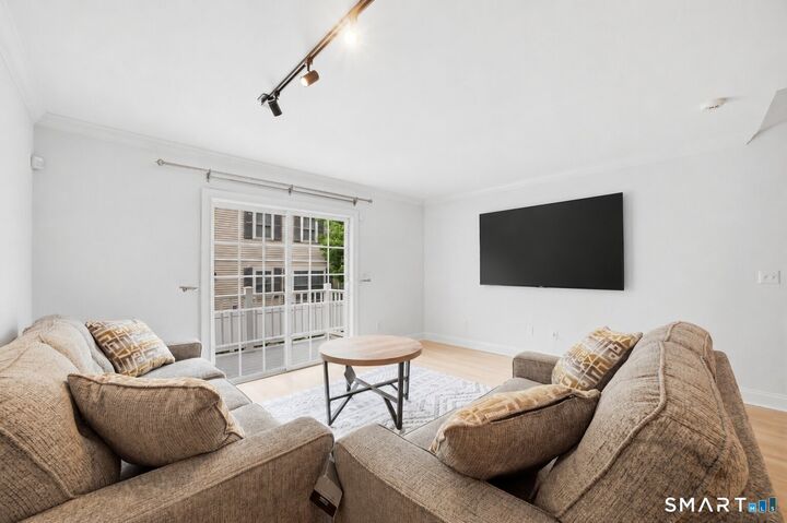 Property Photo:  39 Maple Tree Avenue 26  CT 06906 