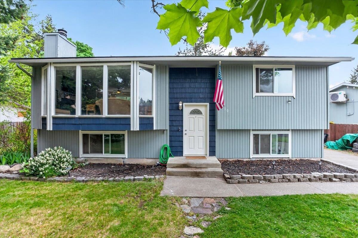 Property Photo:  610 E Vicksburg Ave  WA 99208 