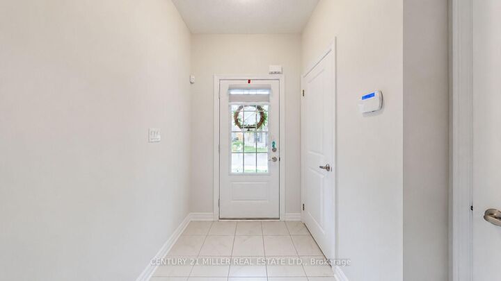 Property Photo:  10 Linden Park Lane  ON L9A 1Y1 
