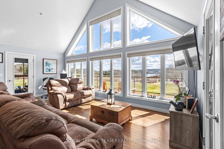 299 Siberia Road — photo 1
