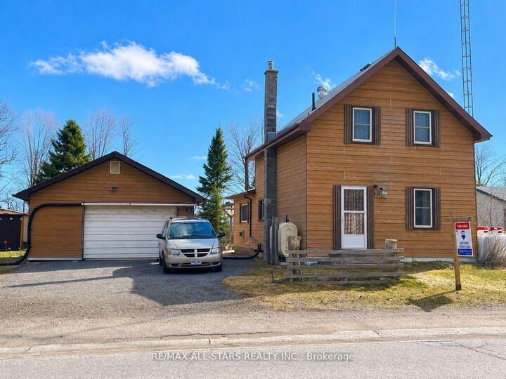 Property Photo: 534 Fenel Road ON K0M 2T0
