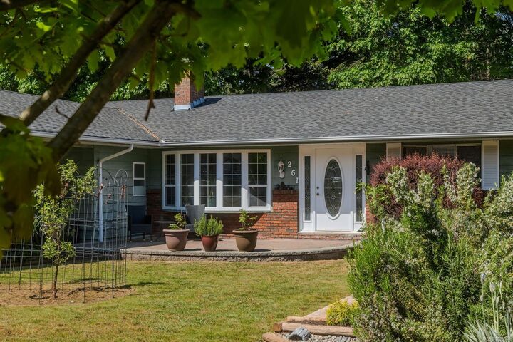 Property Photo:  261 Frankies Pl  BC V9R 6V4 