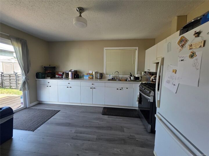 Property Photo:  4535 Arrowsmith Rd  BC V9Y 5P3 