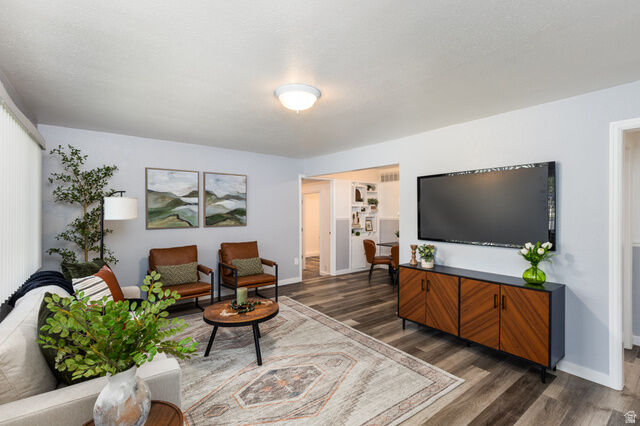 Property Photo:  1006 E 300 N  UT 84606 